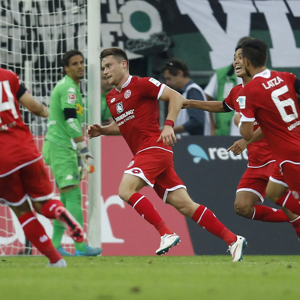 2015-08-23T171744Z-1346946157-GF10000180516-RTRMADP-3-SOCCER-GERMANY-JPG4631858428569446324
