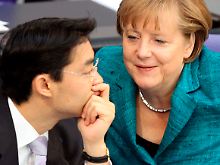 Merkel gibt Rösler Rückendeckung.