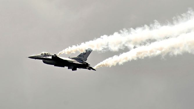 Fauchende Jets in Le Bourget: Die Zukunft des Fliegens