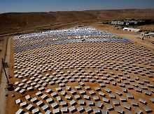 Die Israelis experimentieren im Industriepark Rotem in der Nähe von Dimona mit einem solarthermischen "Power Tower".