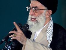 "Wir folgen dem Führer": Ajatollah ali Chamenei ist der mächtigste Mann im Staat.