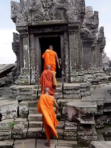 Streitfall: Kambodschanische buddhistische Mönche beim Preah-Vihear-Tempel.