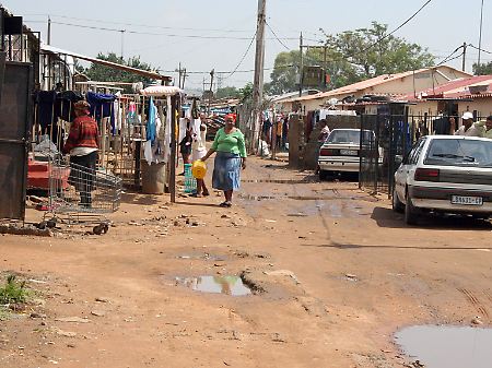 Straße in Soweto.