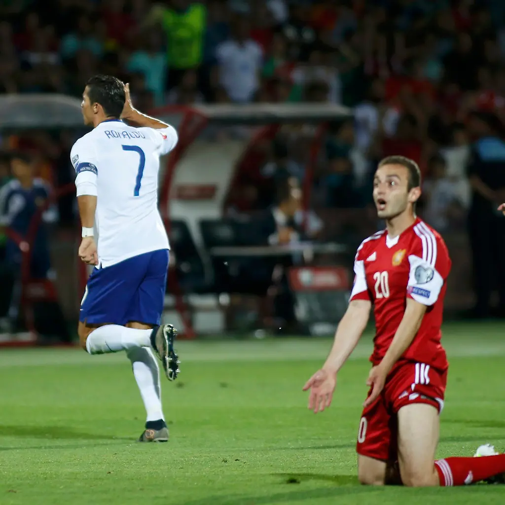 2015-06-13T172752Z-2063044207-LR1EB6D1CI63A-RTRMADP-3-SOCCER-EURO-JPG3453893380047862072