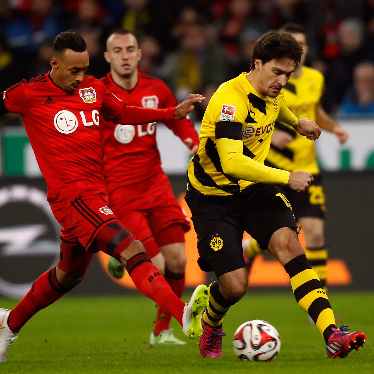 2015-01-31T174231Z-1041646701-GM1EB2104OG01-RTRMADP-3-SOCCER-GERMANY-JPG6738326908283507549