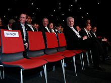Bayerns Landesvater Seehofer: Glanz hätte auch ihn getroffen.