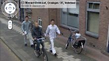 Das Foto in Street View. Hier sind die Gesichter von fotografierten Personen unkenntlich gemacht.