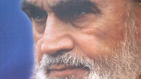 Zielscheibe des Sketches von Entertainer Rudi Carrell: Irans Ayatollah Khomeini.