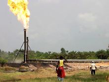 Öl-Leitung im Niger-Delta in der Nähe von Port Harcourt.
