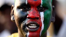 Ein Sudanese feiert die Unabhängigkeit des Südsudan, der über große Ölreserven verfügt.