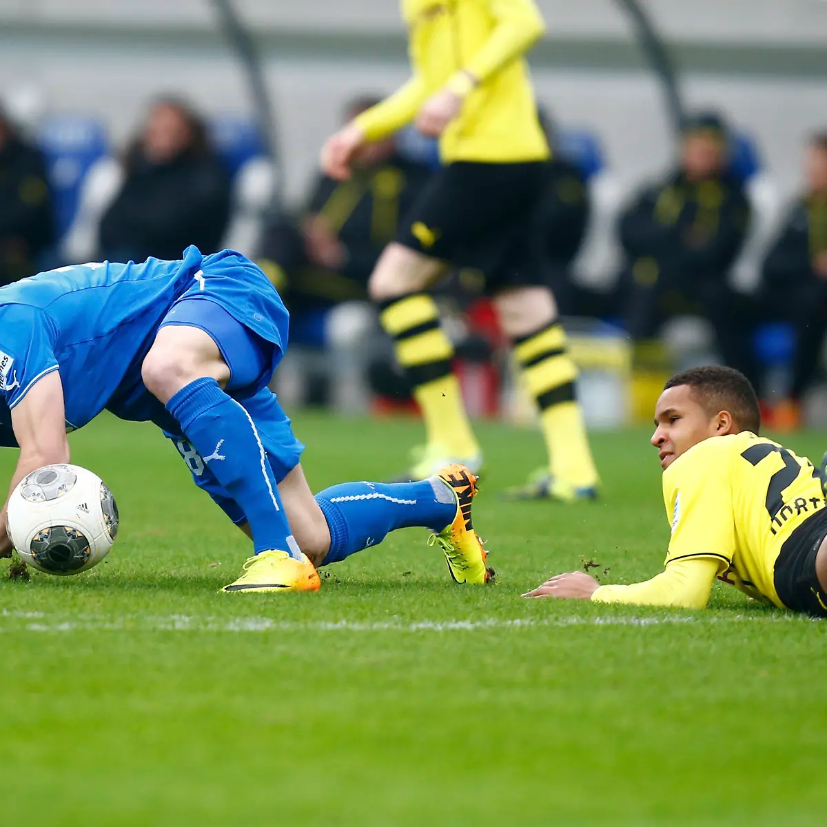 2013-12-14T144234Z-1442683787-BM2E9CE17EA01-RTRMADP-3-SOCCER-GERMANY-JPG4907645605003078075