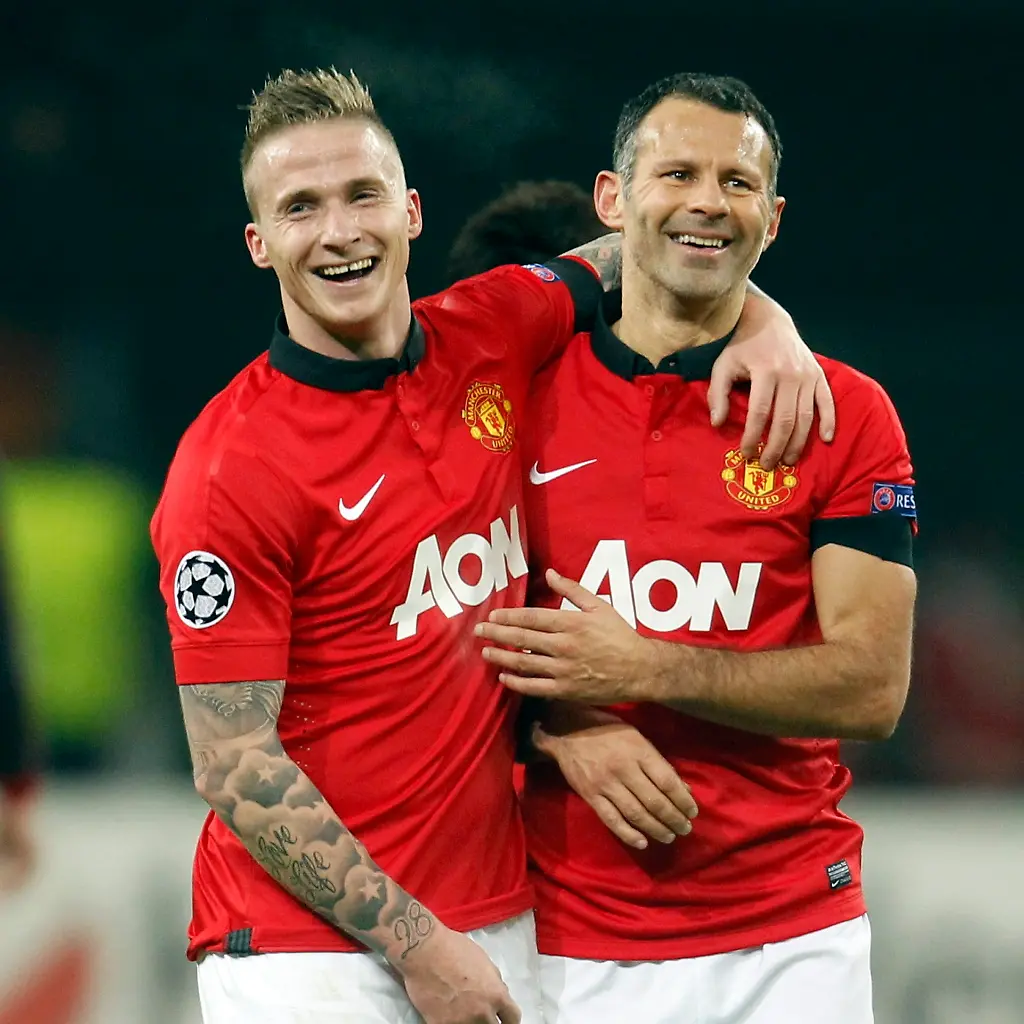 2013-11-27T214134Z-1123527546-LR1E9BR1O8ZO5-RTRMADP-3-SOCCER-CHAMPIONS-JPG2460245263516803002