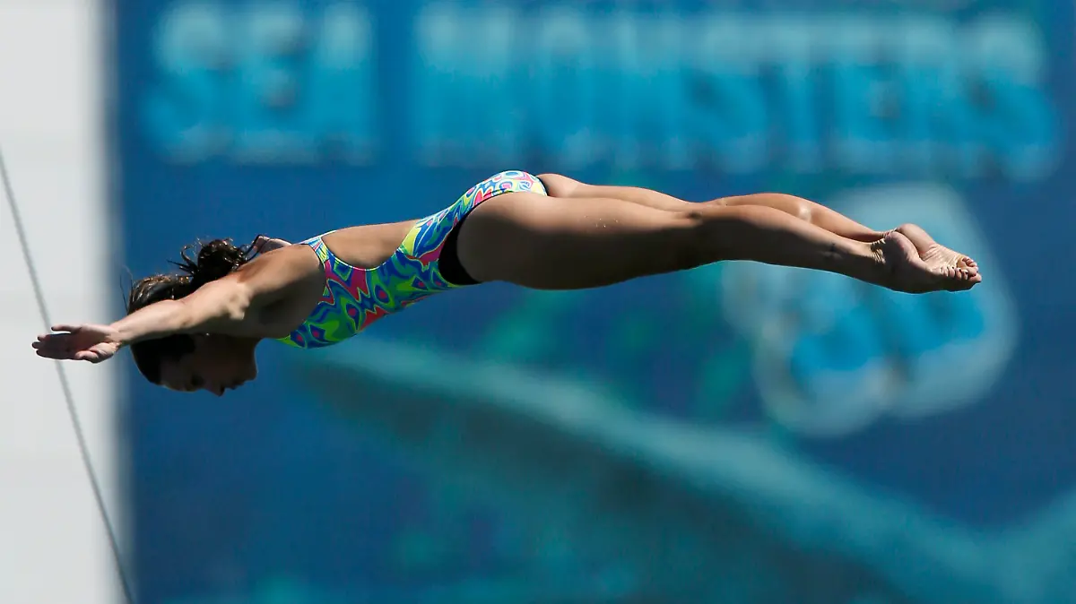 2013-07-30T142627Z-2118756674-LR2E97U143SUU-RTRMADP-3-SWIMMING-WORLD-JPG3011318806482177725