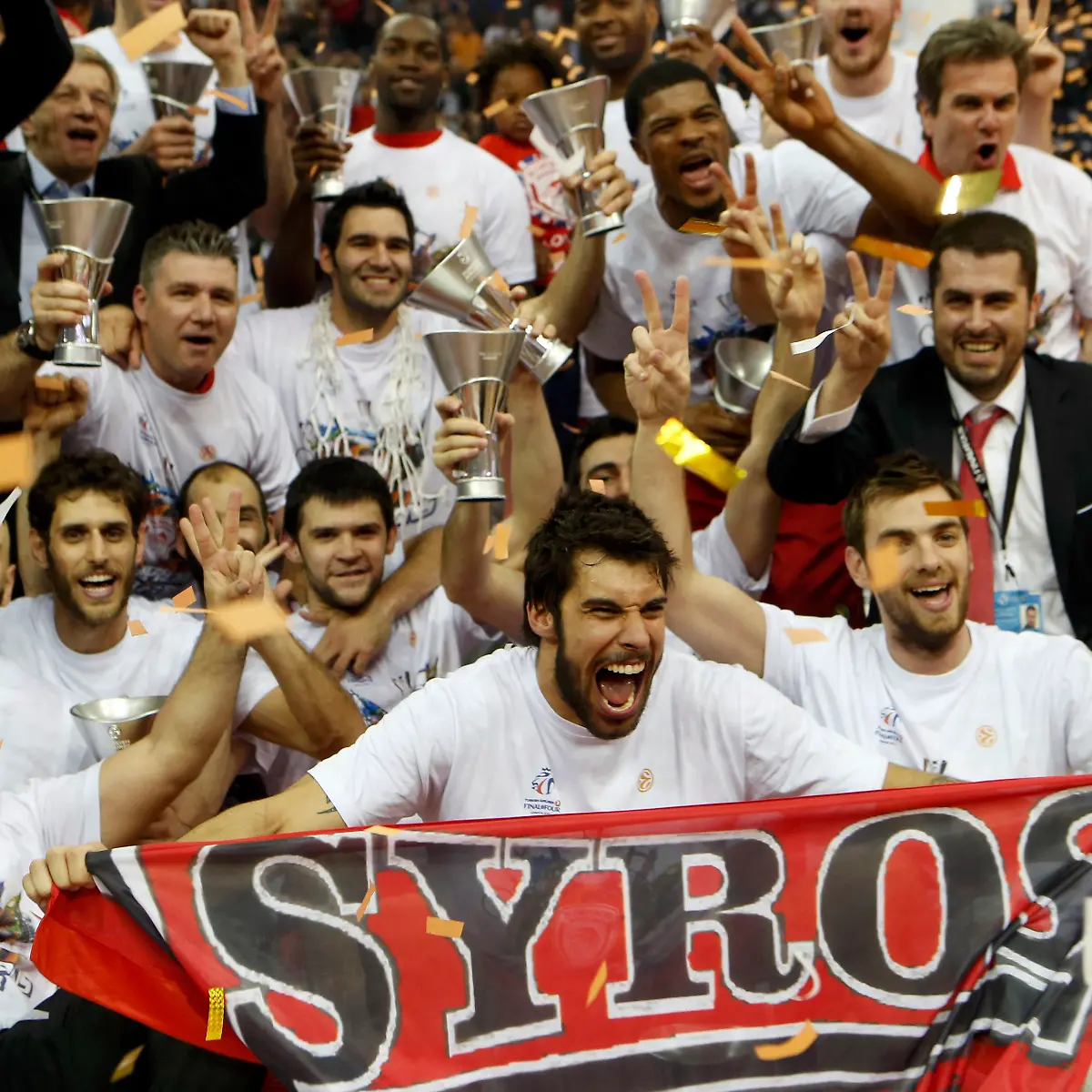 2013-05-12T214447Z-01-MDJ236-RTRMDNP-3-BASKETBALL-EUROLEAGUE-JPG4794019474074711064