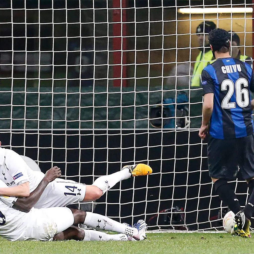 2013-03-14T202129Z-01-AGA227-RTRMDNP-3-SOCCER-EUROPA-JPG2148606768589183985