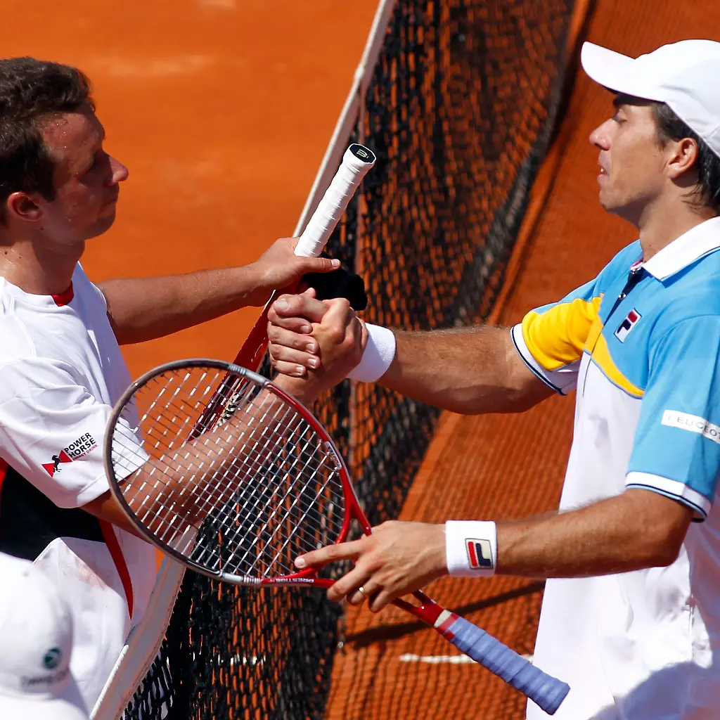 2013-02-01T190719Z-01-BAS119-RTRMDNP-3-TENNIS-DAVIS-JPG852424695547185197