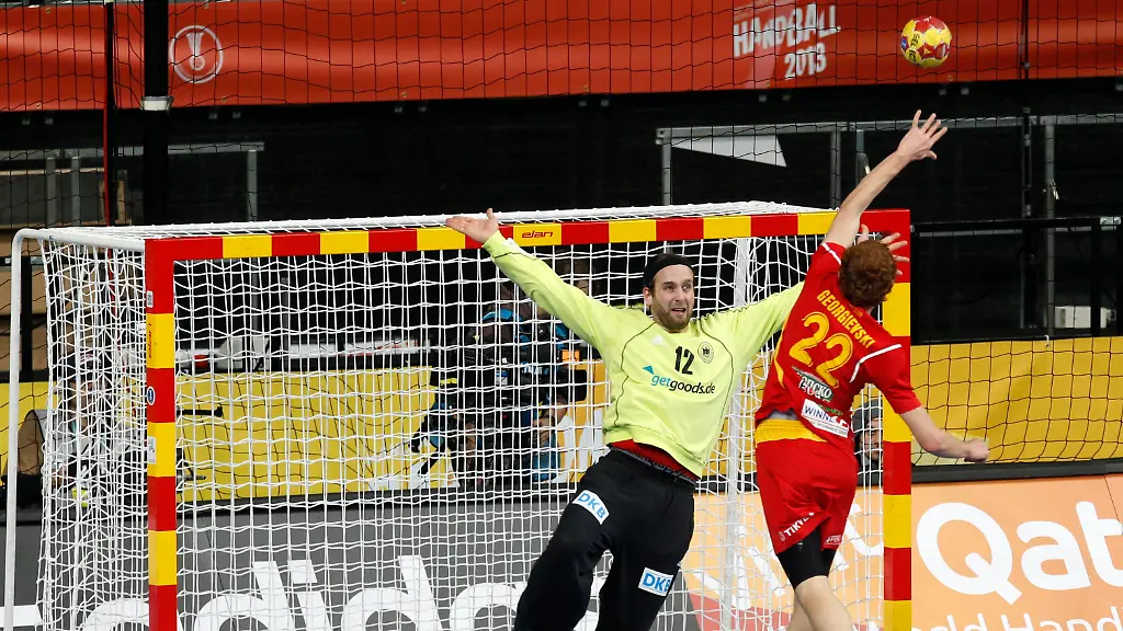 2013-01-20T160527Z-01-BAR05-RTRMDNP-3-HANDBALL-JPG1194262355054470660