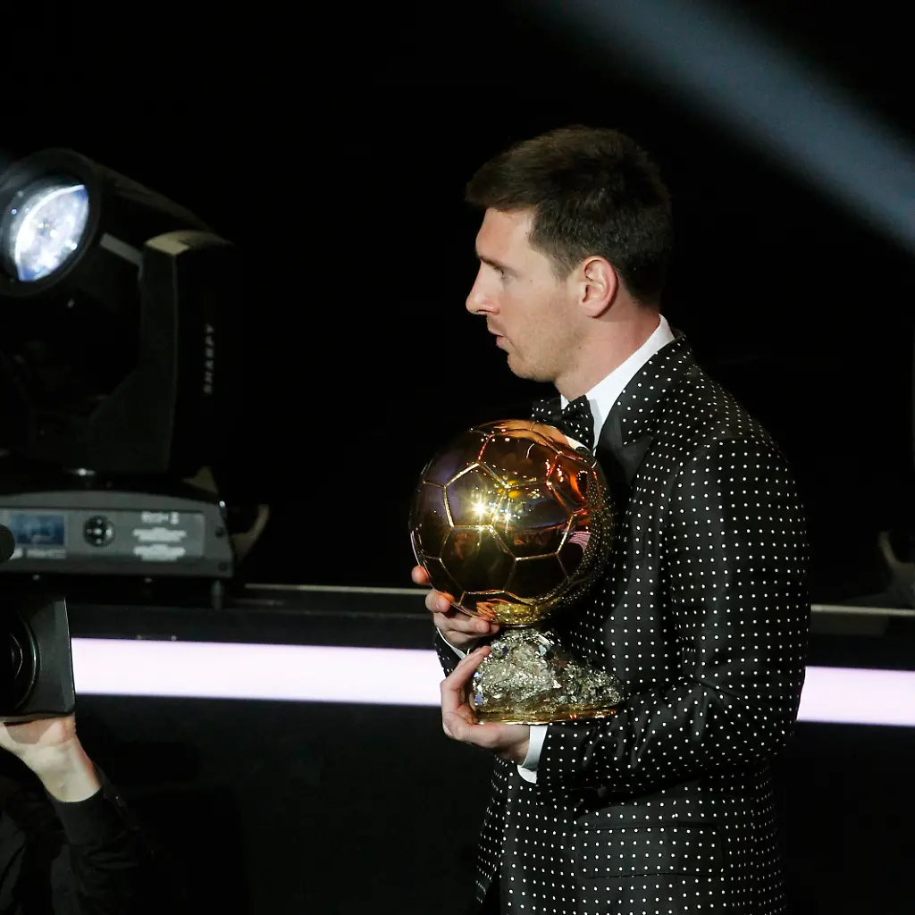 2013-01-07T193959Z-01-ZUR436-RTRMDNP-3-SOCCER-AWARDS-JPG5300260663838553870