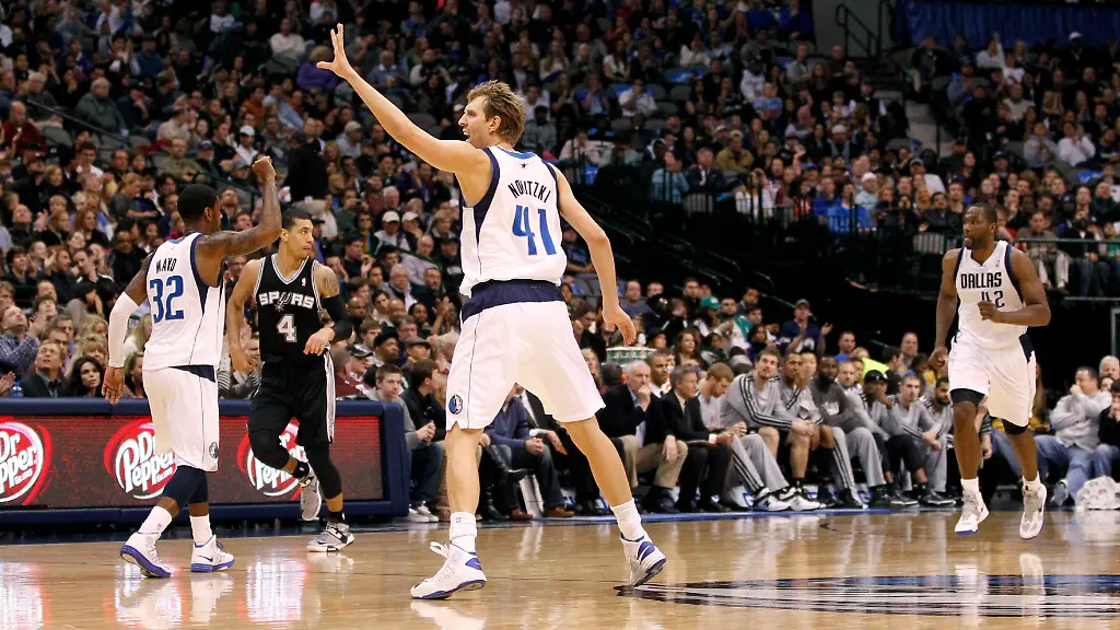 2012-12-31T020434Z-01-DAL08-RTRMDNP-3-NBA-JPG6371586999209935157