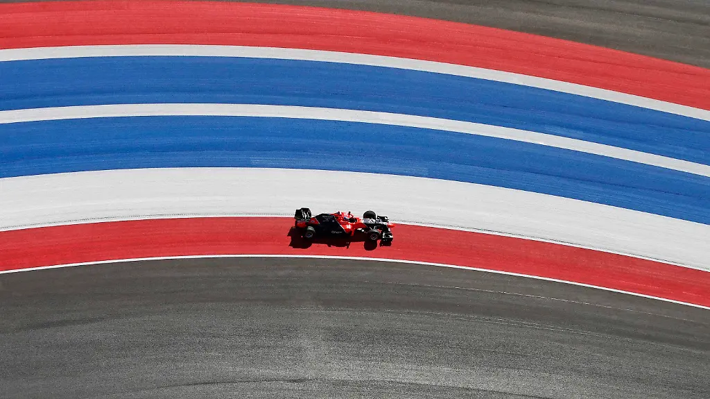 2012-11-16T213114Z-01-TEX160-RTRMDNP-3-MOTOR-RACING-JPG2401188294923722228