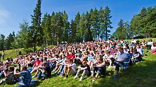 Versammlung der Jugendlichen auf Utøya. (Archivbild vom 21. Juli)