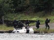 Die Spezialeinheiten sind an der Südspitze an Land gestürmt und konnten Breivik ohne Widerstand festnehmen.