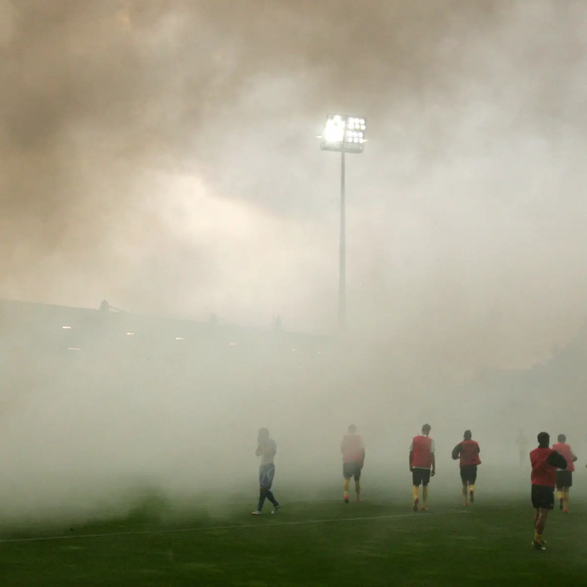 DI30210-20120820-jpg8619358645786778331