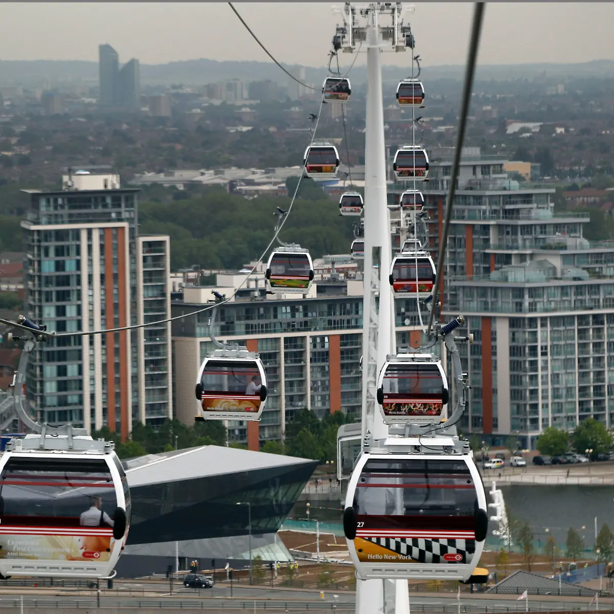 DI21325-20120725-jpg8231389806811777693