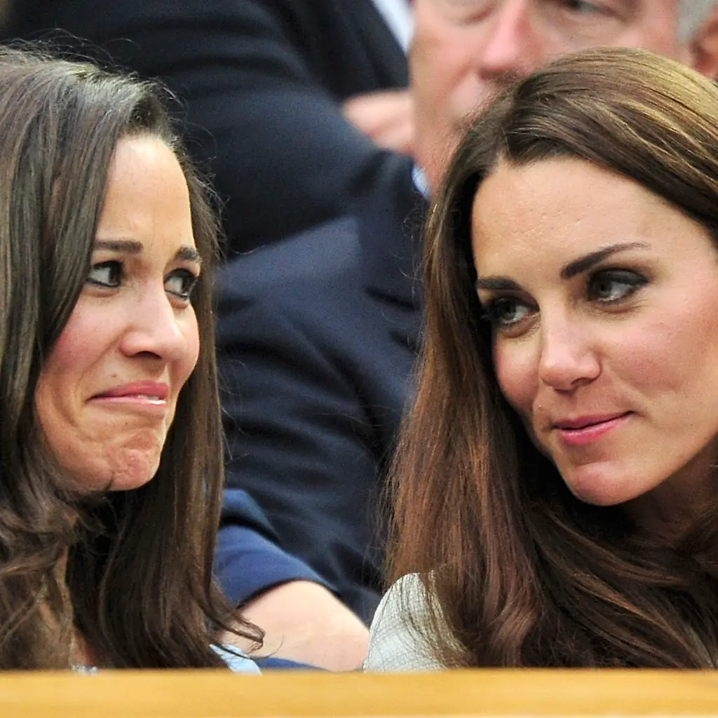 2012-07-08T164836Z-01-WIM151-RTRMDNP-3-TENNIS-WIMBLEDON-JPG1617162839180400393