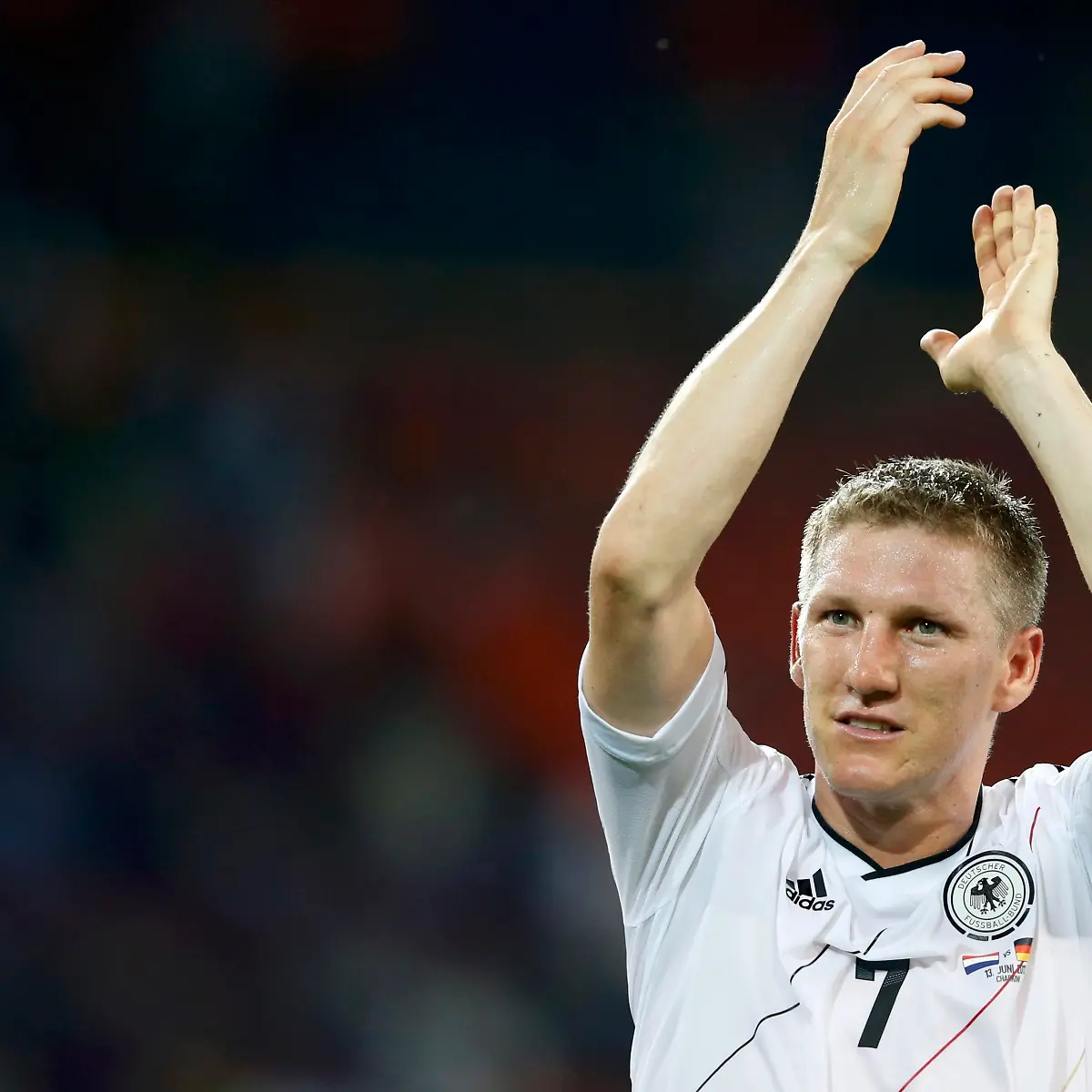 2012-06-13T205153Z-01-MAD422-RTRMDNP-3-SOCCER-EURO-JPG4467722633520619458