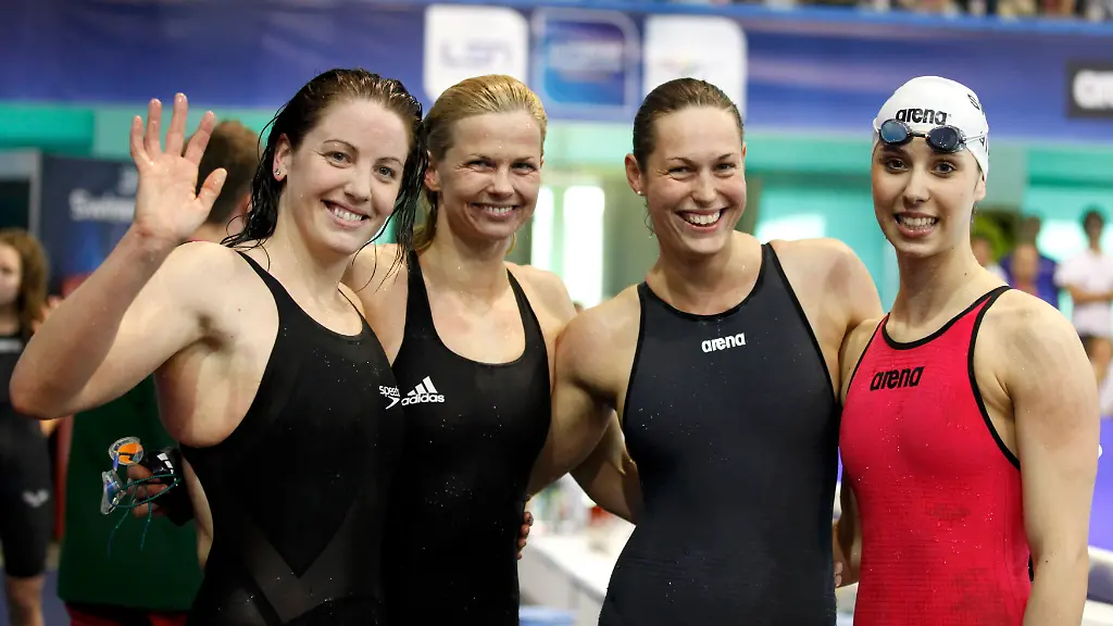 2012-05-27T162721Z-01-INK46-RTRMDNP-3-SWIMMING-JPG8960771329246972972