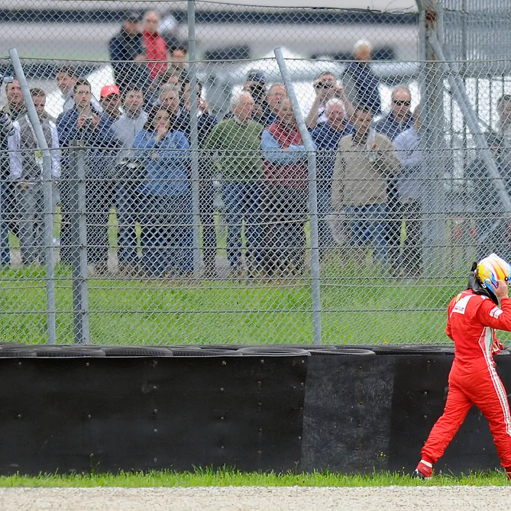 2012-05-03T114751Z-01-ASB562-RTRMDNP-3-MOTOR-RACING-PRIX-JPG5271595753786650984