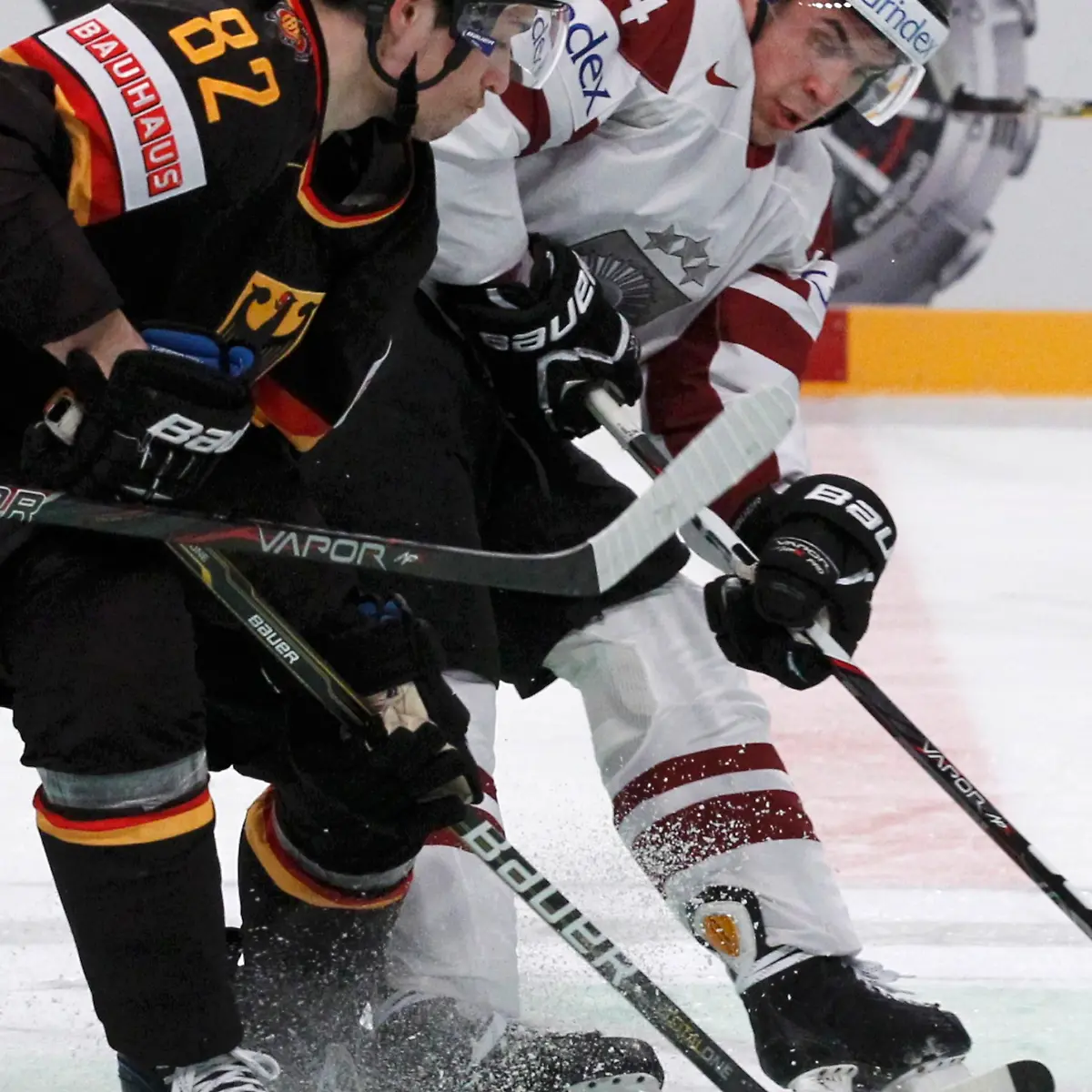 2012-05-06T203808Z-01-STO56-RTRMDNP-3-ICEHOCKEY-WORLD-JPG5496130002791128325