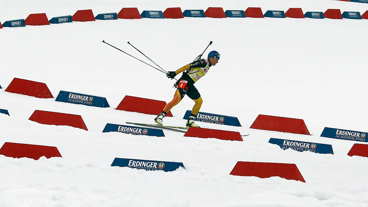 2012-03-11T160724Z-01-MDA15-RTRMDNP-3-BIATHLON-JPG5125444285143668537