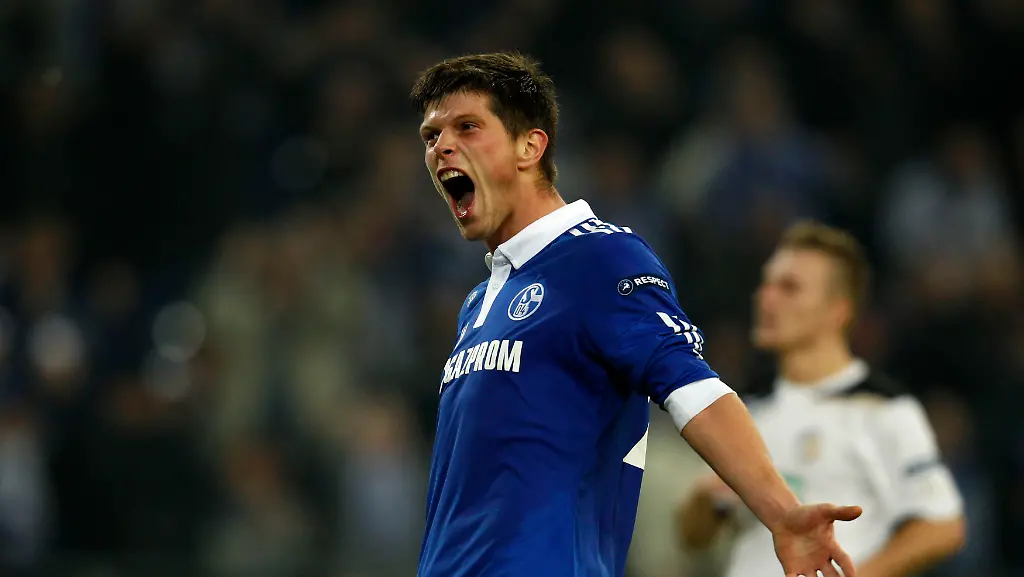 2012-02-23T225610Z-01-INA20-RTRMDNP-3-SOCCER-EUROPA-JPG6428887174539566575