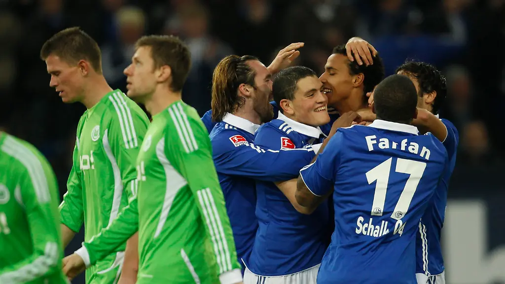 2012-02-19T161458Z-01-INA16-RTRMDNP-3-SOCCER-GERMANY-JPG3306903379285048455