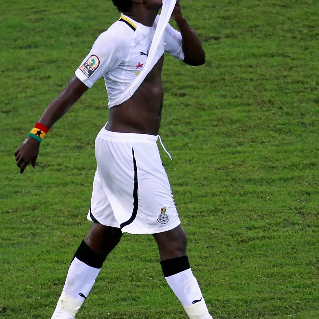 2012-02-08T182027Z-01-AMR09-RTRMDNP-3-SOCCER-NATIONS-JPG6964317557395605741