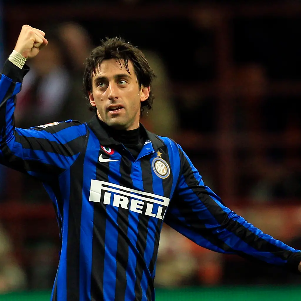 2012-01-07T210446Z-01-SRE109-RTRMDNP-3-SOCCER-ITALY-JPG2641748942558788399
