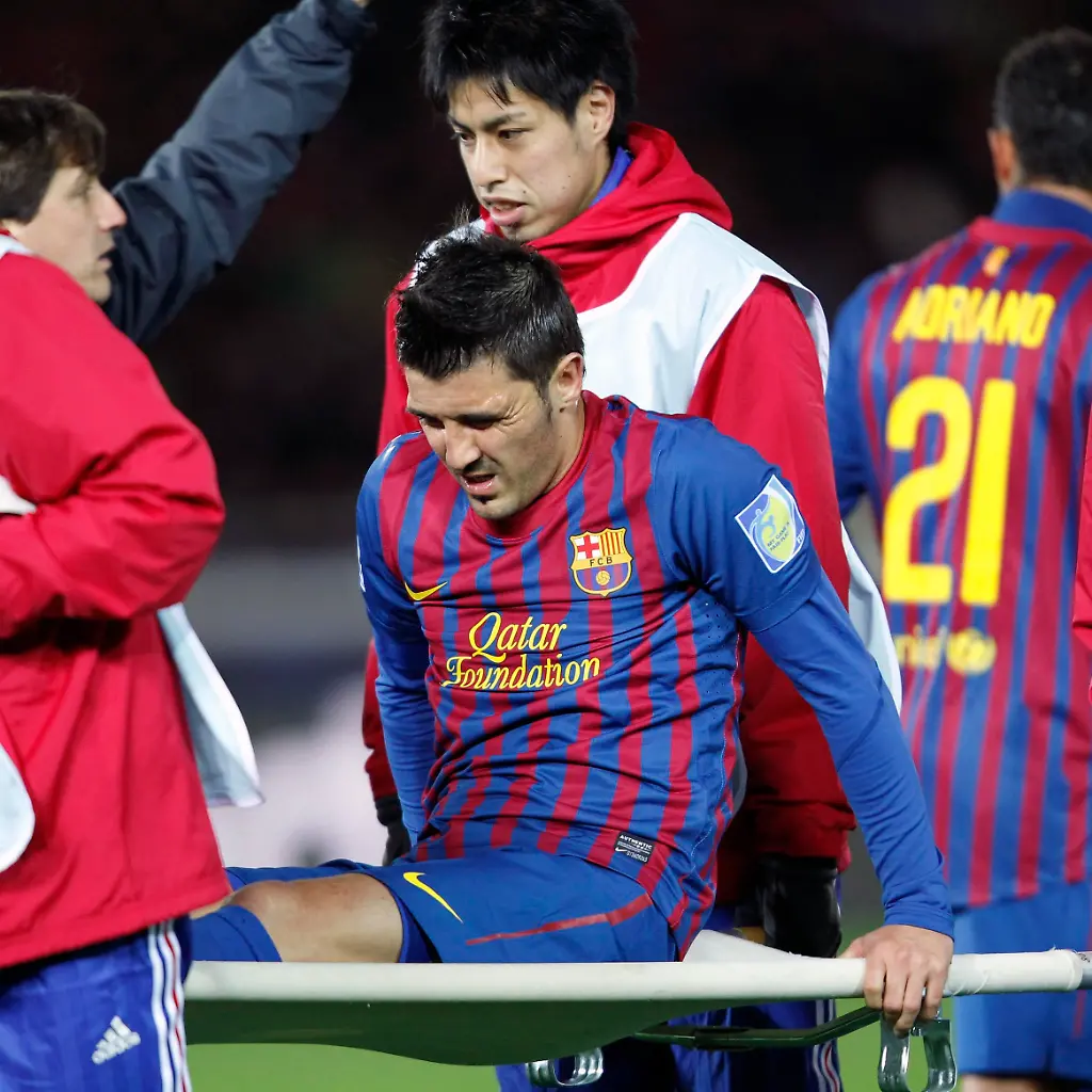 2011-12-15T143203Z-01-TOY711-RTRMDNP-3-SOCCER-WORLD-BARCELONA-VILLA-JPG7895924674200347315