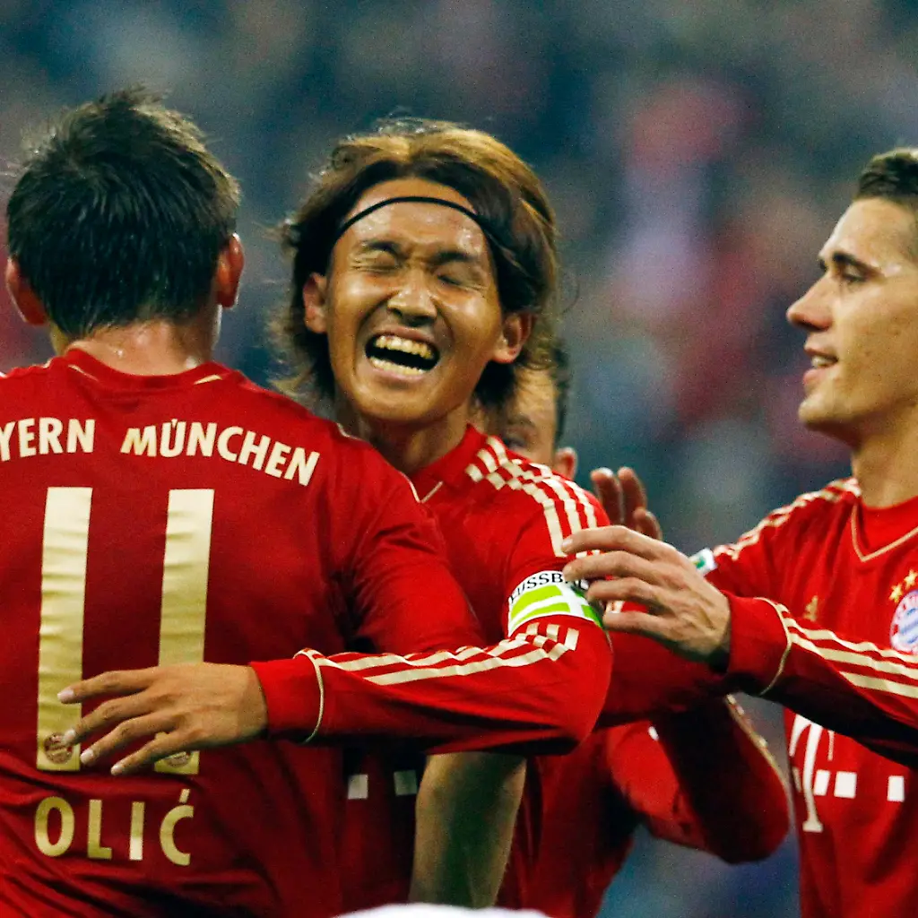 2011-10-26T203506Z-01-MDA15-RTRMDNP-3-SOCCER-GERMANY-JPG7356989990546587743