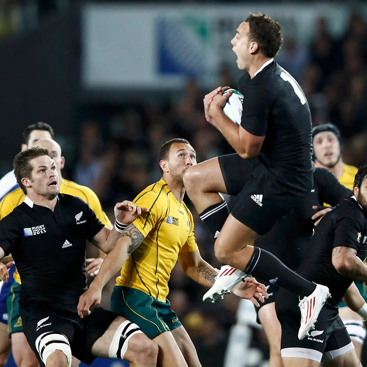 2011-10-16T082735Z-01-RWC520-RTRMDNP-3-RUGBY-WORLD-JPG5163936152609168398