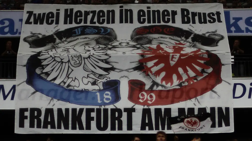 2011-08-21T121224Z-01-KAI04-RTRMDNP-3-SOCCER-GERMANY-JPG1999412562883221613