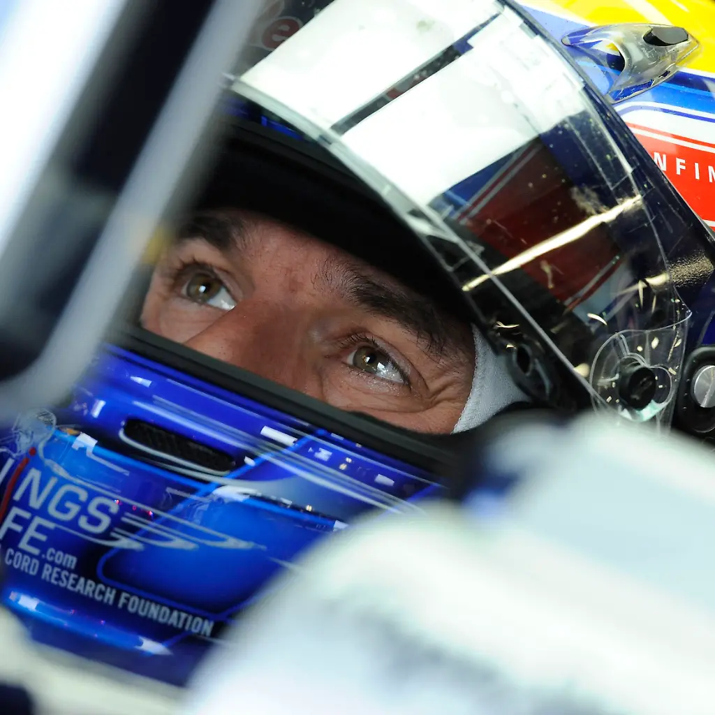 2011-07-09T105107Z-01-NVR08-RTRMDNP-3-MOTOR-RACING-PRIX-JPG4385532000689992303
