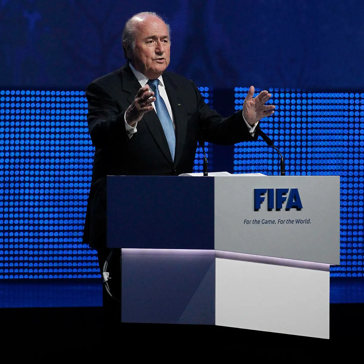 2011-05-31T162603Z-01-s-RSP02-RTRMDNP-3-SOCCER-FIFA-JPG8757633515157770887