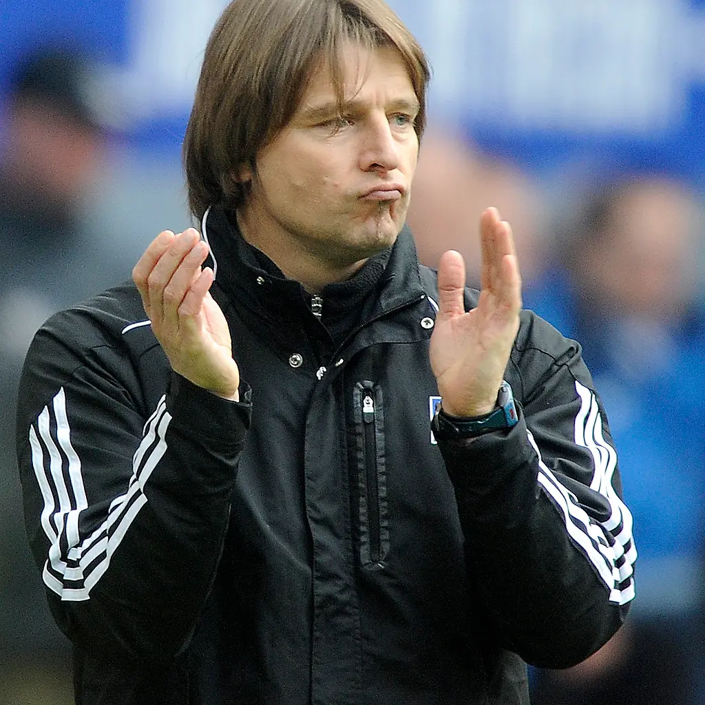 2011-03-19T164039Z-01-FBI13-RTRMDNP-3-SOCCER-GERMANY-JPG1311929493405841956