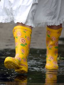 Es ist immer gut,  Gummistiefel dabeizuhaben.