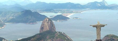 Rio de Janeiro liegt an der Guanabara-Bucht im Südosten des Landes.