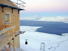 Einsame Weiten: Mess-Station des Norwegischen Polarinstitutes auf Spitzbergen.
