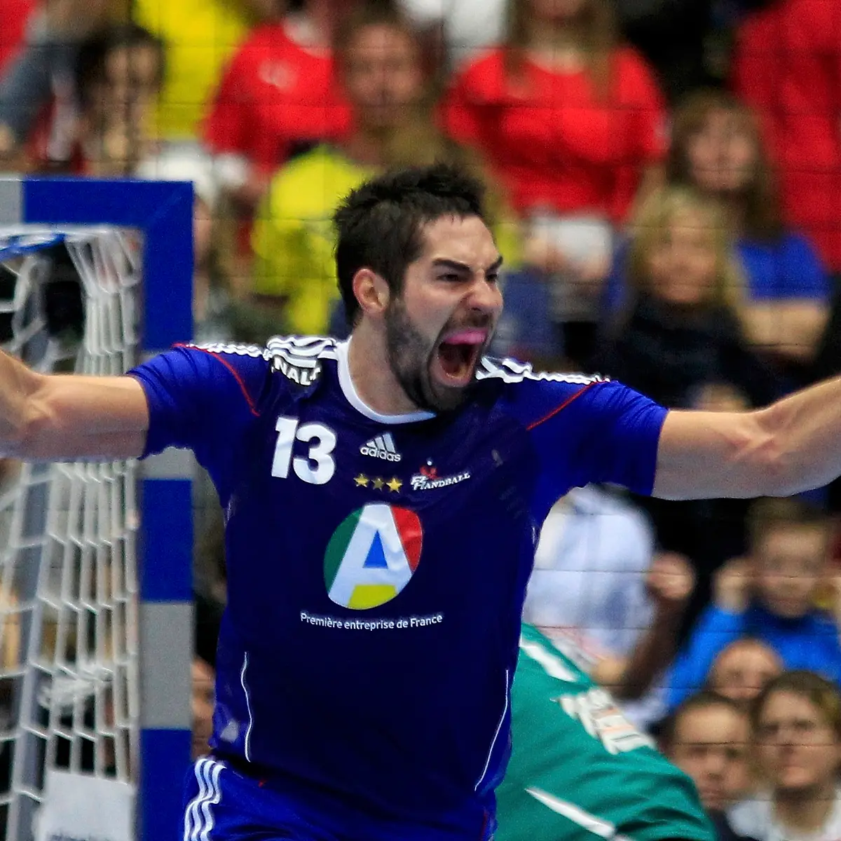 2011-01-30T174216Z-01-HND762-RTRMDNP-3-HANDBALL-JPG7650431316947152217