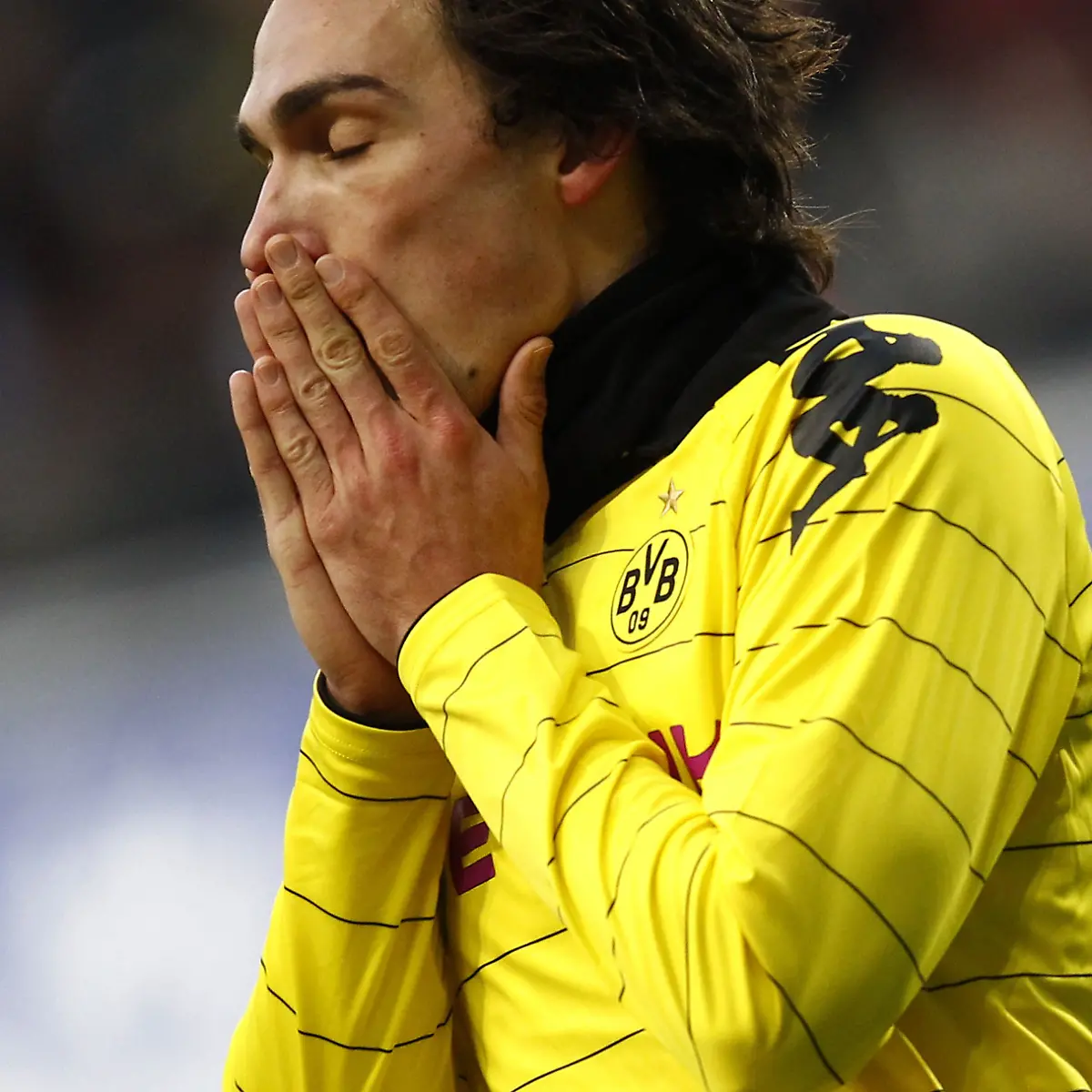 2010-12-18T154341Z-01-KAI03-RTRMDNP-3-SOCCER-GERMANY-JPG5725888709944616003